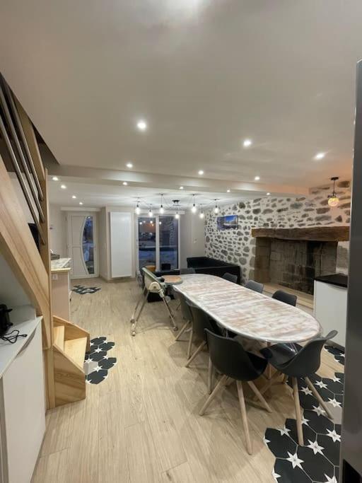 Joli Gite Au Coeur Du Cezallier 3Etoiles Vila Landeyrat Exterior foto